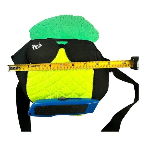 Victorias Secret Pink Pineapple Quilted Crossbody Bag Lunch Box Snacks School - Picture 4 of 11